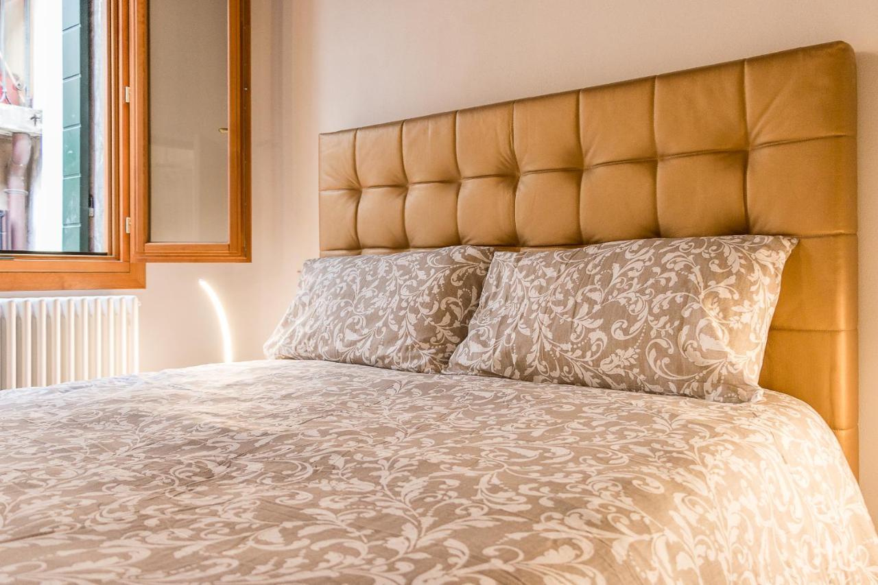 Venetian New Style @ Ca' D'oro Apartment Venice